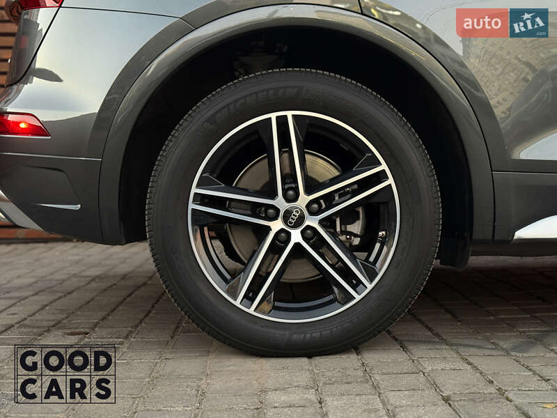 Позашляховик / Кросовер Audi Q5 2020 в Одесі
