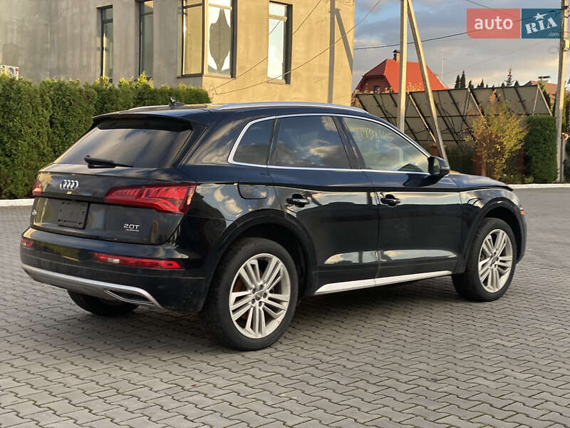 Позашляховик / Кросовер Audi Q5 2018 в Луцьку