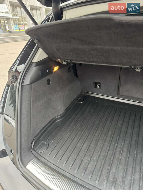 Внедорожник / Кроссовер Audi Q5 2015 в Ровно фото 32 Внедорожник / Кроссовер Audi Q5 2015 в Ровно