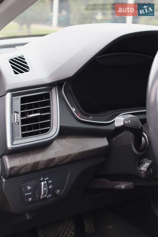 Внедорожник / Кроссовер Audi Q5 2019 в Ивано-Франковске