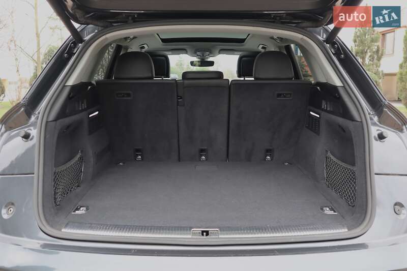 Внедорожник / Кроссовер Audi Q5 2019 в Ивано-Франковске