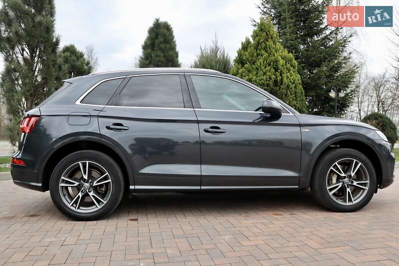Внедорожник / Кроссовер Audi Q5 2019 в Ивано-Франковске