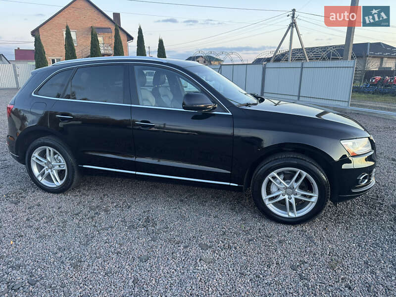 Позашляховик / Кросовер Audi Q5 2016 в Луцьку
