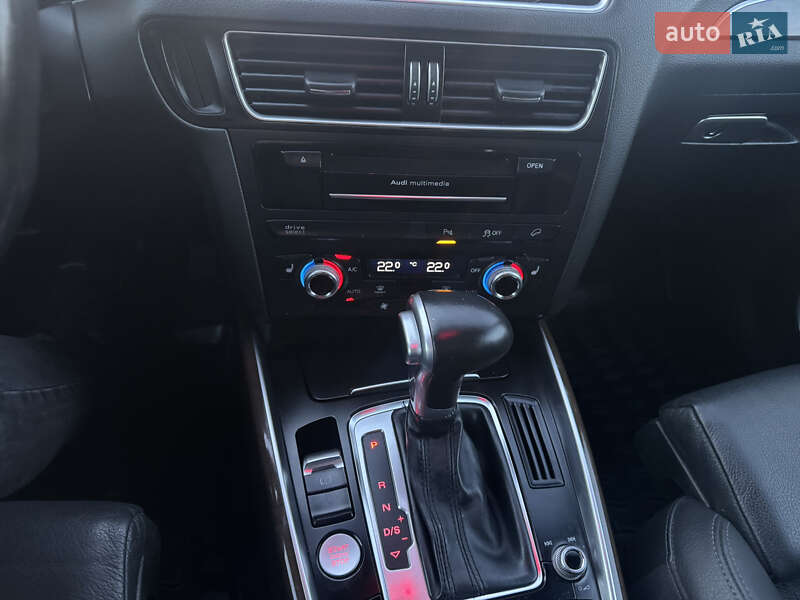 Позашляховик / Кросовер Audi Q5 2016 в Луцьку