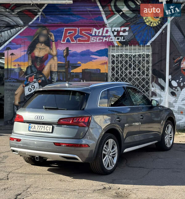 Позашляховик / Кросовер Audi Q5 2019 в Києві фото 14 Позашляховик / Кросовер Audi Q5 2019 в Києві
