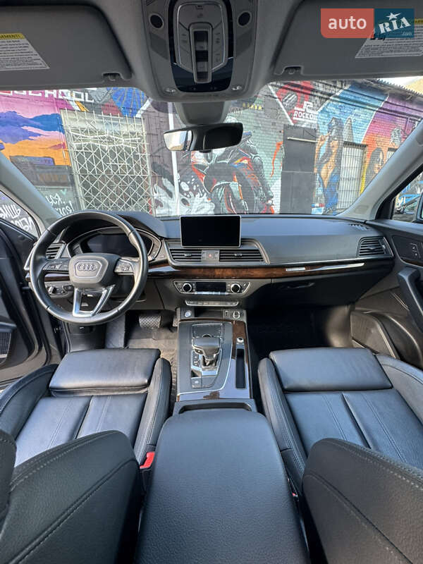 Позашляховик / Кросовер Audi Q5 2019 в Києві фото 18 Позашляховик / Кросовер Audi Q5 2019 в Києві