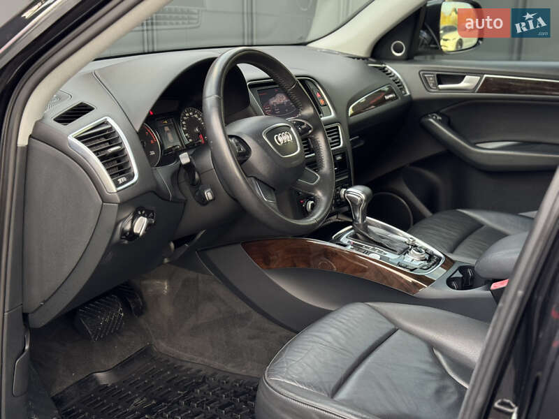 Позашляховик / Кросовер Audi Q5 2013 в Луцьку