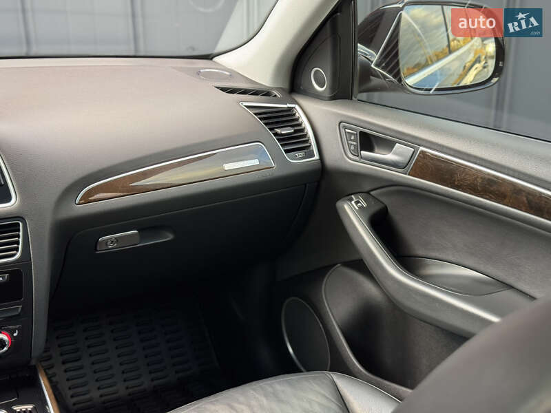 Позашляховик / Кросовер Audi Q5 2013 в Луцьку