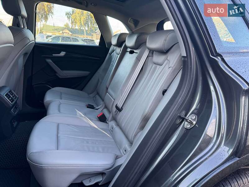 Позашляховик / Кросовер Audi Q5 2018 в Луцьку фото 31 Позашляховик / Кросовер Audi Q5 2018 в Луцьку
