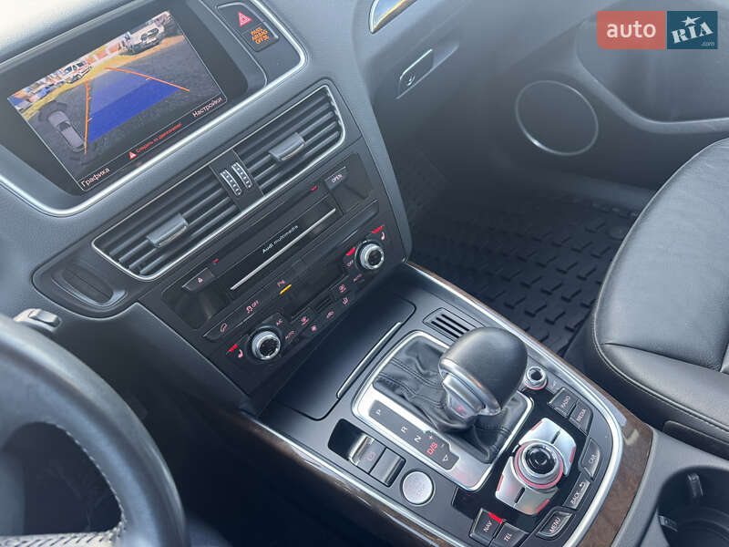 Внедорожник / Кроссовер Audi Q5 2016 в Стрые