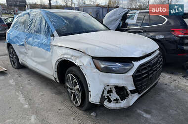 Внедорожник / Кроссовер Audi Q5 2021 в Киеве