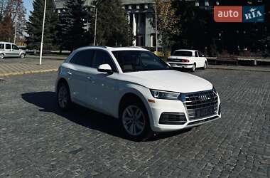 Внедорожник / Кроссовер Audi Q5 2020 в Каменец-Подольском