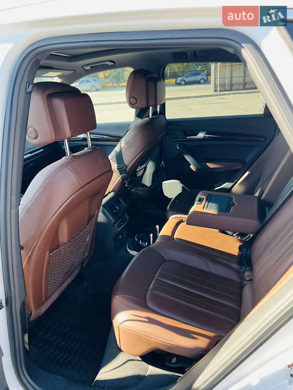 Позашляховик / Кросовер Audi Q5 2020 в Кам'янець-Подільському фото 13 Позашляховик / Кросовер Audi Q5 2020 в Кам'янець-Подільському