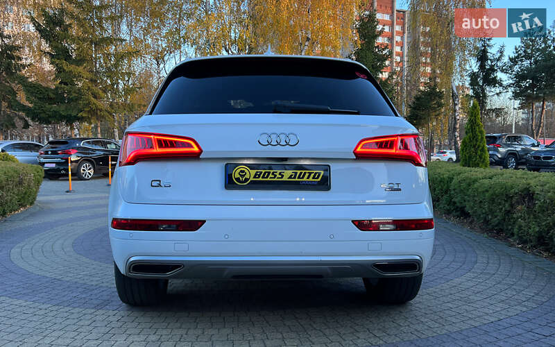 Позашляховик / Кросовер Audi Q5 2017 в Львові фото 6 Позашляховик / Кросовер Audi Q5 2017 в Львові