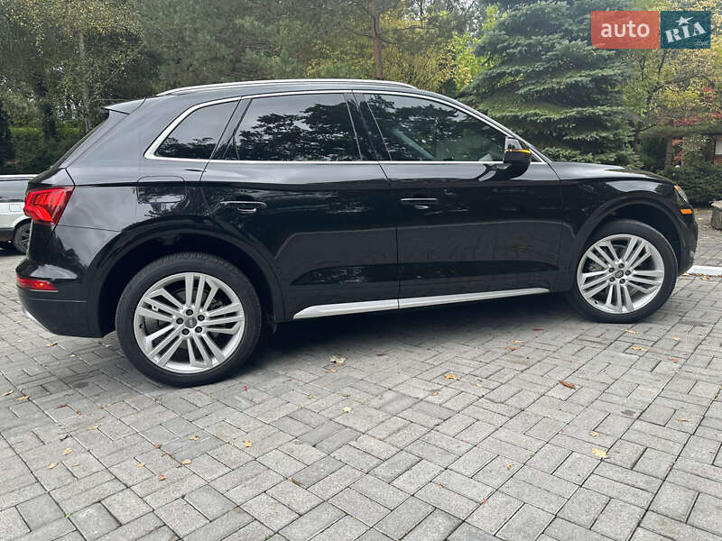 Позашляховик / Кросовер Audi Q5 2019 в Києві фото 26 Позашляховик / Кросовер Audi Q5 2019 в Києві
