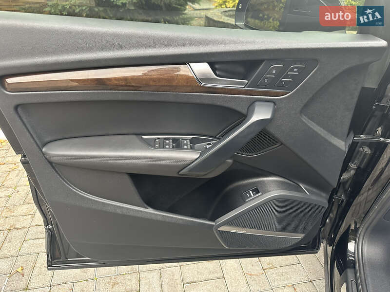 Позашляховик / Кросовер Audi Q5 2019 в Києві фото 45 Позашляховик / Кросовер Audi Q5 2019 в Києві