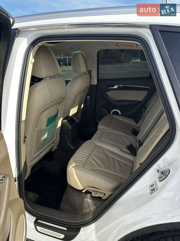 Позашляховик / Кросовер Audi Q5 2014 в Києві