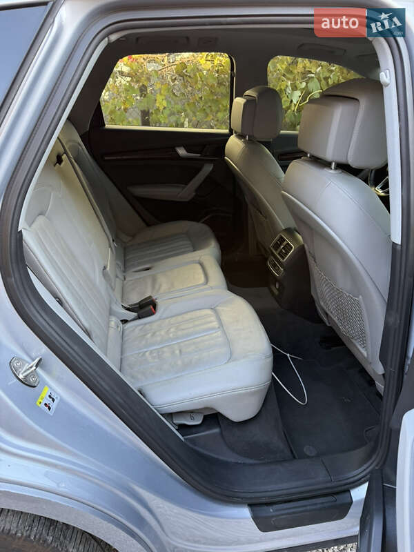 Позашляховик / Кросовер Audi Q5 2018 в Львові фото 16 Позашляховик / Кросовер Audi Q5 2018 в Львові