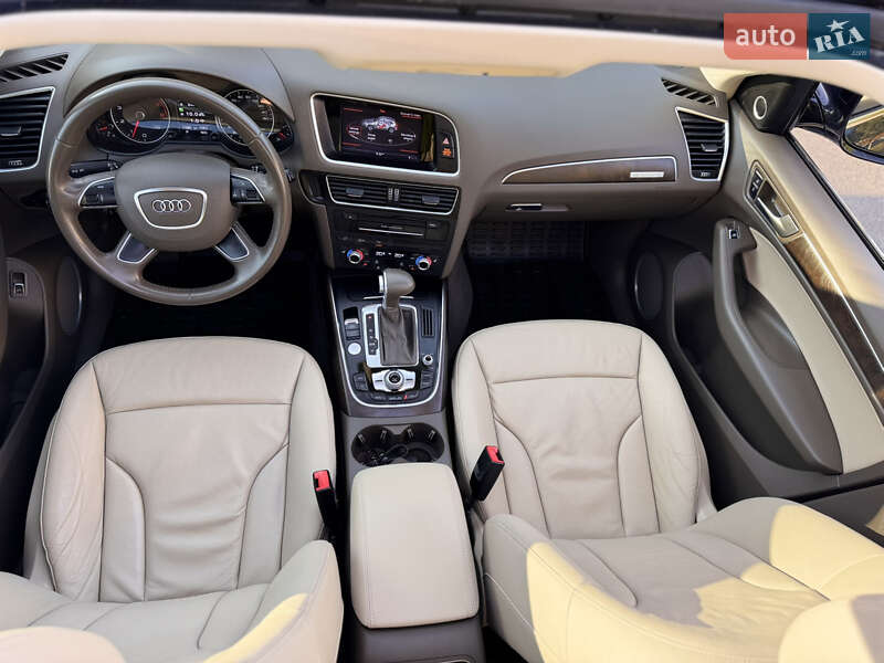 Внедорожник / Кроссовер Audi Q5 2016 в Киеве