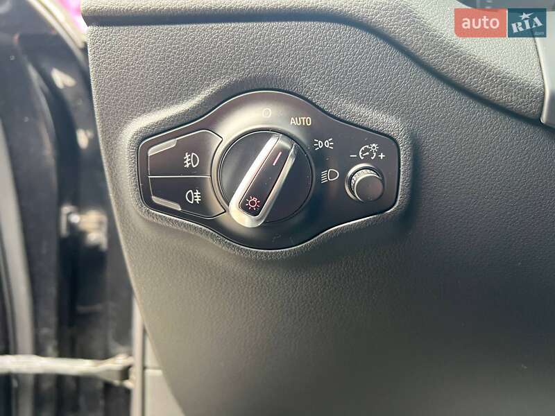 Позашляховик / Кросовер Audi Q5 2011 в Києві