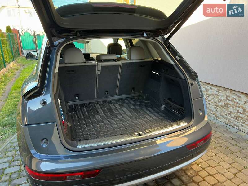 Позашляховик / Кросовер Audi Q5 2017 в Львові фото 26 Позашляховик / Кросовер Audi Q5 2017 в Львові