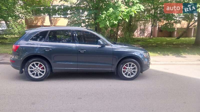 Внедорожник / Кроссовер Audi Q5 2010 в Львове