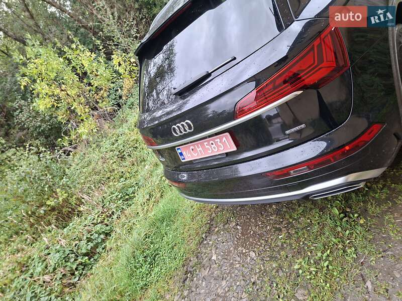 Внедорожник / Кроссовер Audi Q5 2023 в Ивано-Франковске