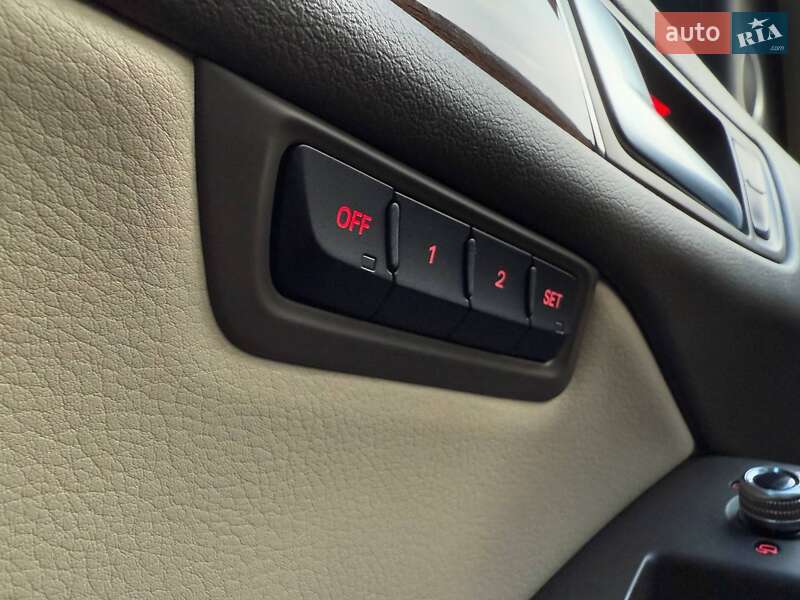 Внедорожник / Кроссовер Audi Q5 2016 в Киеве