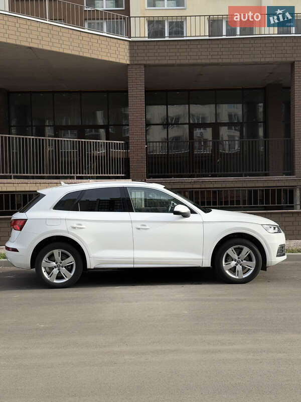 Внедорожник / Кроссовер Audi Q5 2017 в Киеве фото 4 Внедорожник / Кроссовер Audi Q5 2017 в Киеве