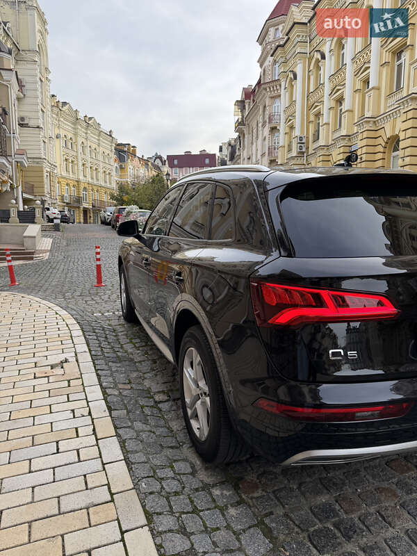 Внедорожник / Кроссовер Audi Q5 2017 в Киеве фото 7 Внедорожник / Кроссовер Audi Q5 2017 в Киеве