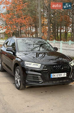 Позашляховик / Кросовер Audi Q5 2019 в Сарнах