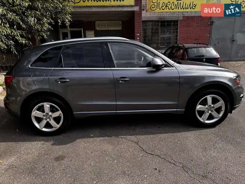 Внедорожник / Кроссовер Audi Q5 2012 в Киеве