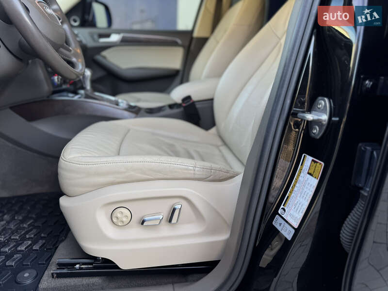 Позашляховик / Кросовер Audi Q5 2015 в Калуші