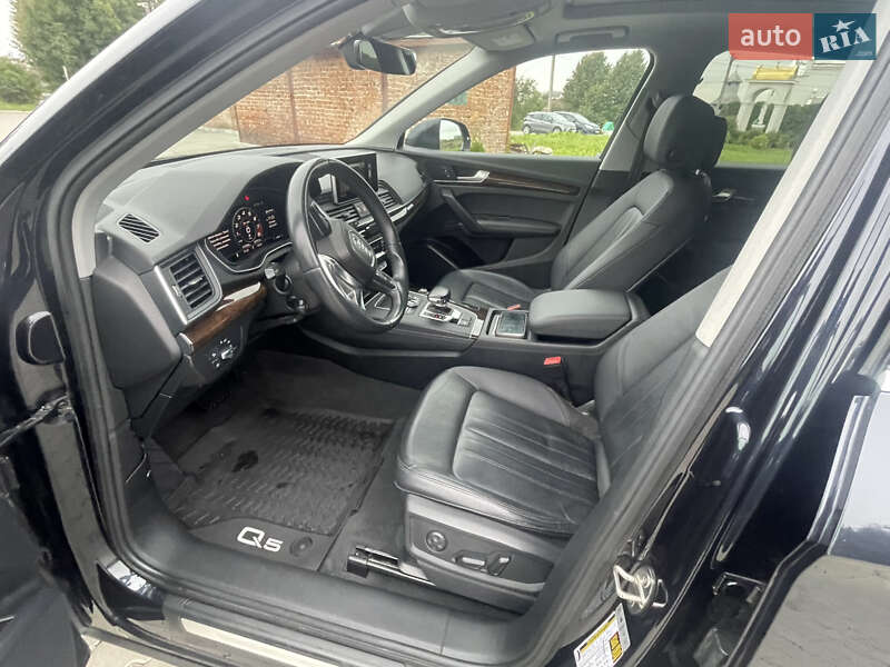 Внедорожник / Кроссовер Audi Q5 2019 в Львове фото 25 Внедорожник / Кроссовер Audi Q5 2019 в Львове