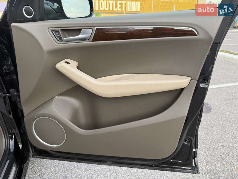 Позашляховик / Кросовер Audi Q5 2011 в Києві