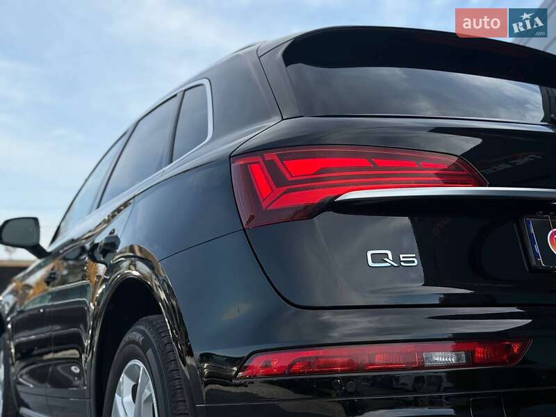 Внедорожник / Кроссовер Audi Q5 2023 в Ровно