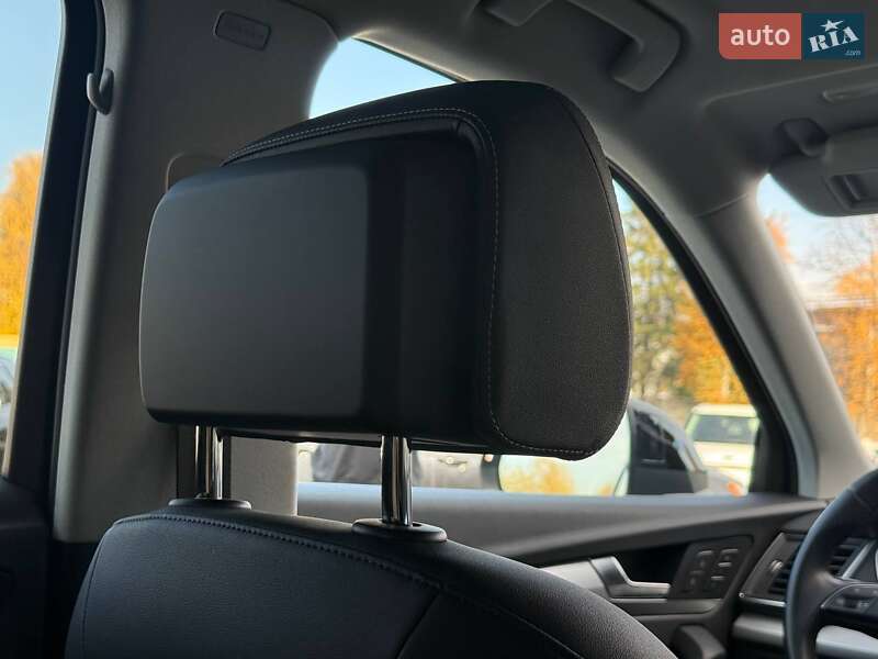 Внедорожник / Кроссовер Audi Q5 2023 в Ровно