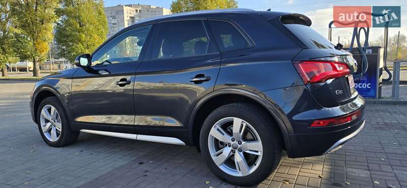 Позашляховик / Кросовер Audi Q5 2018 в Дніпрі фото 69 Позашляховик / Кросовер Audi Q5 2018 в Дніпрі