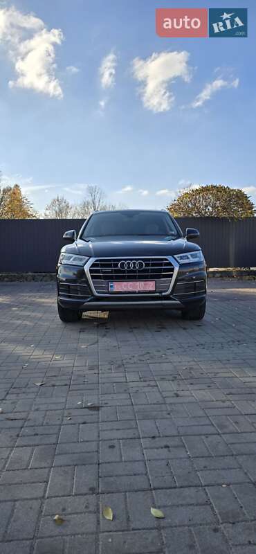 Позашляховик / Кросовер Audi Q5 2018 в Дніпрі фото 74 Позашляховик / Кросовер Audi Q5 2018 в Дніпрі