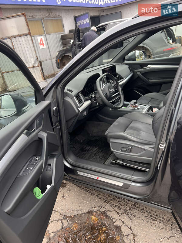 Внедорожник / Кроссовер Audi Q5 2023 в Харькове