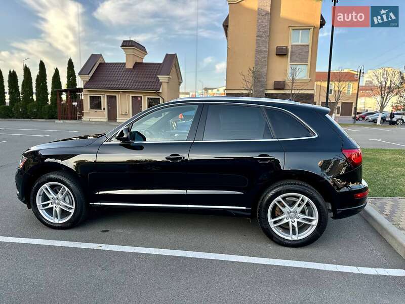 Внедорожник / Кроссовер Audi Q5 2015 в Львове