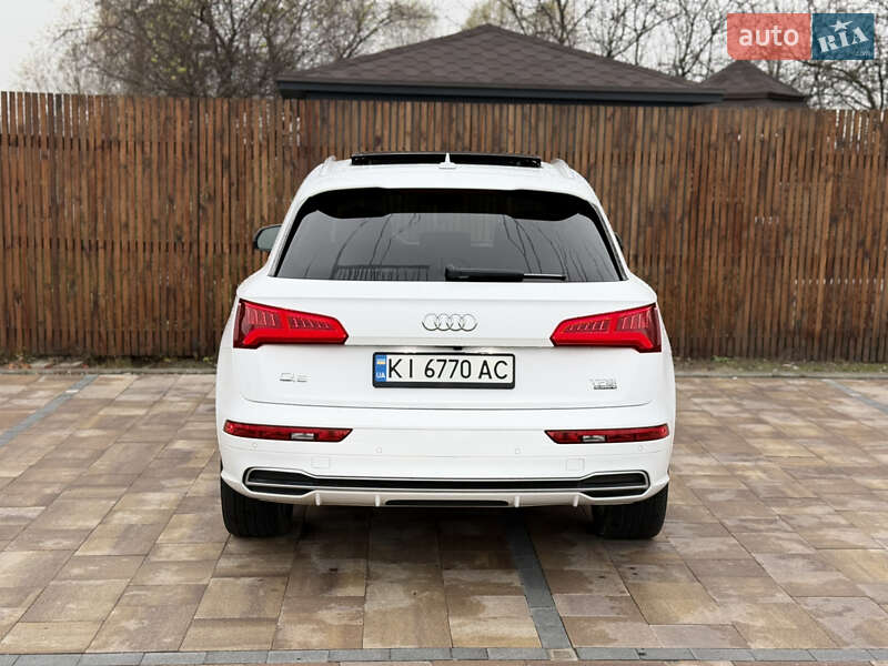 Внедорожник / Кроссовер Audi Q5 2017 в Киеве