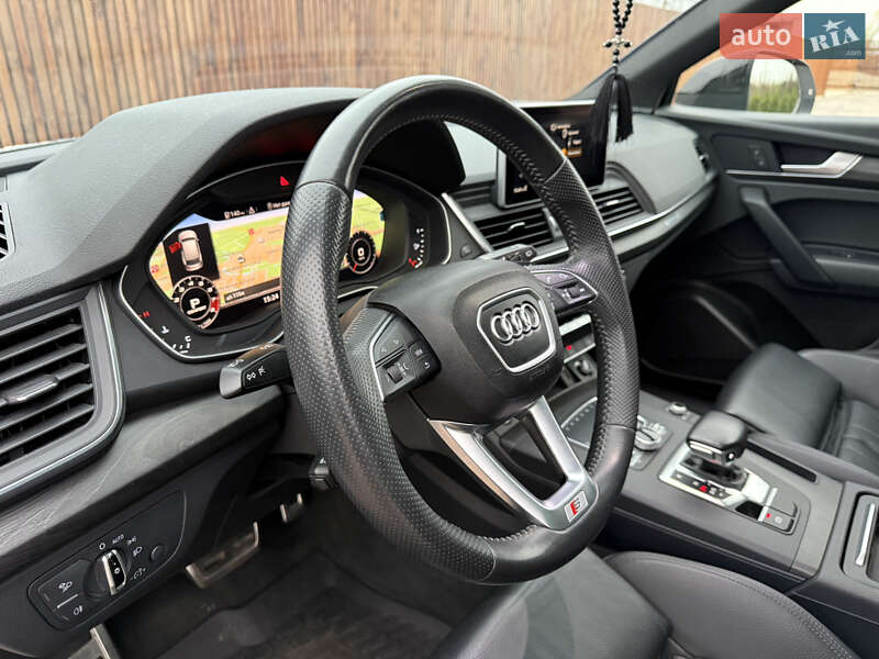 Внедорожник / Кроссовер Audi Q5 2017 в Киеве