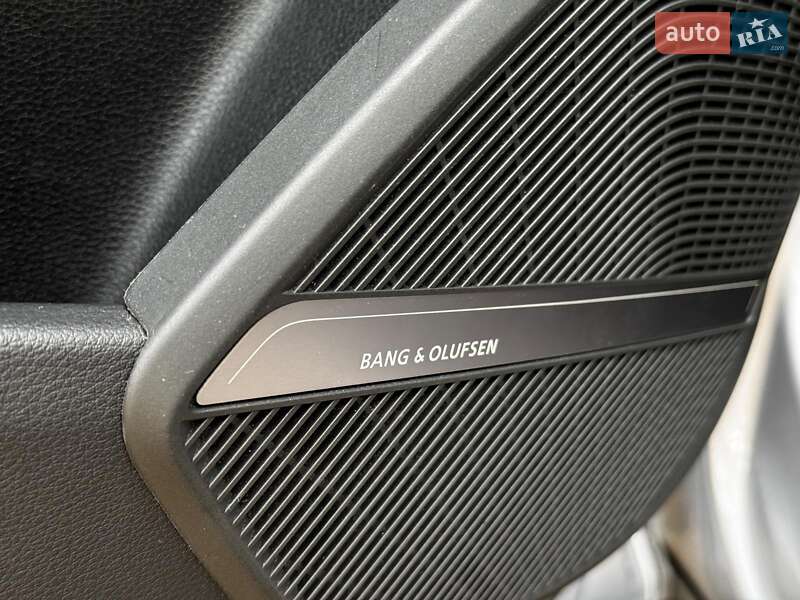 Позашляховик / Кросовер Audi Q5 2024 в Києві фото 17 Позашляховик / Кросовер Audi Q5 2024 в Києві