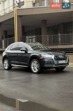 Позашляховик / Кросовер Audi Q5 2019 в Києві