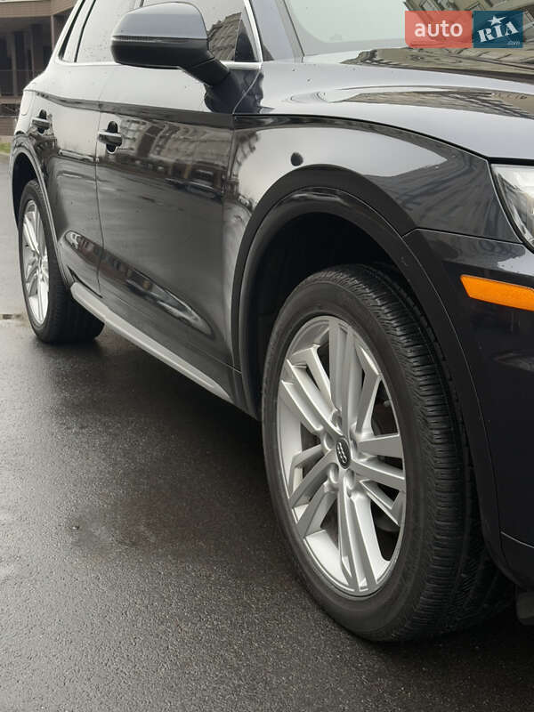Позашляховик / Кросовер Audi Q5 2019 в Сумах фото 16 Позашляховик / Кросовер Audi Q5 2019 в Сумах