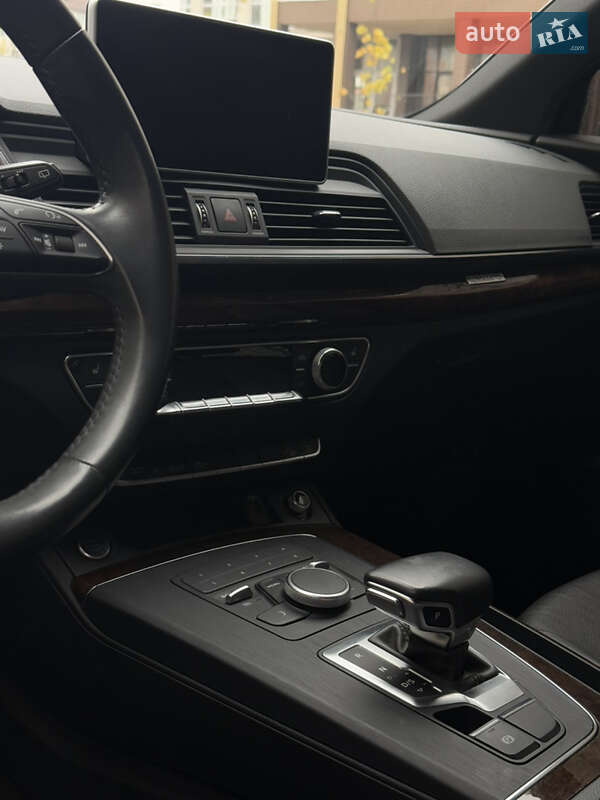 Позашляховик / Кросовер Audi Q5 2019 в Сумах фото 30 Позашляховик / Кросовер Audi Q5 2019 в Сумах
