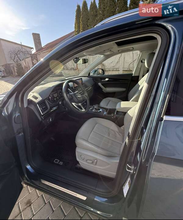 Позашляховик / Кросовер Audi Q5 2018 в Тернополі фото 4 Позашляховик / Кросовер Audi Q5 2018 в Тернополі