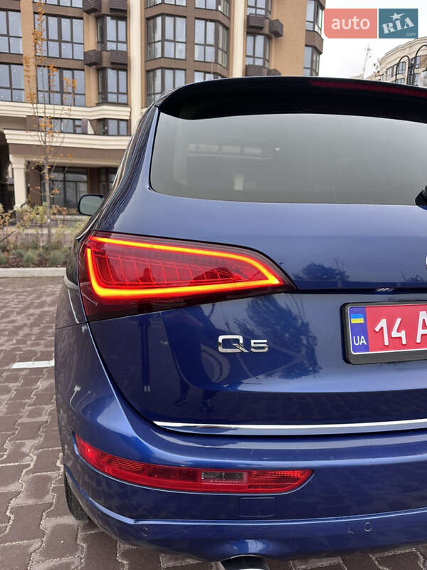 Позашляховик / Кросовер Audi Q5 2015 в Києві