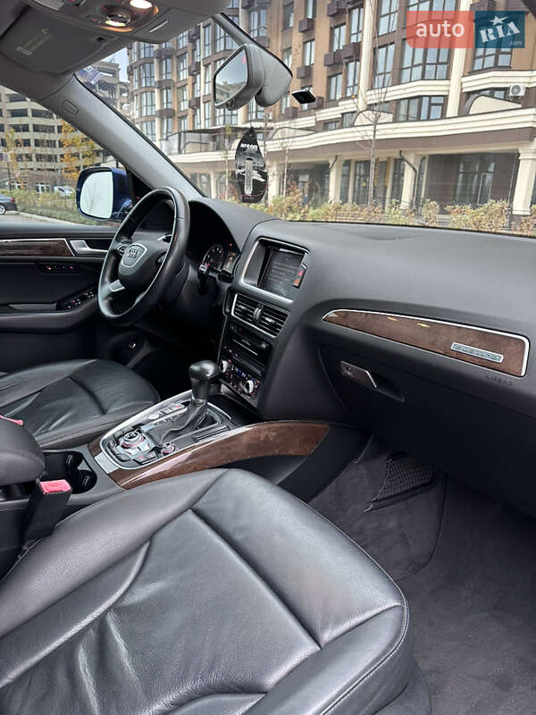 Позашляховик / Кросовер Audi Q5 2015 в Києві